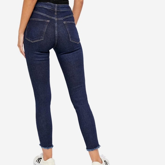 NWT Free People Raw high rise Jegging in Deep Indigo Wash Size 26 - Picture 1 of 6